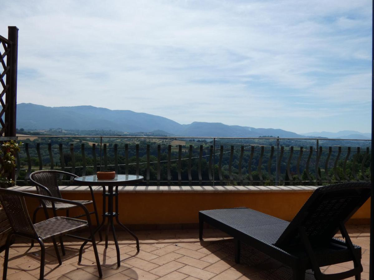 I Due Melograni Agriresort Тарано Экстерьер фото