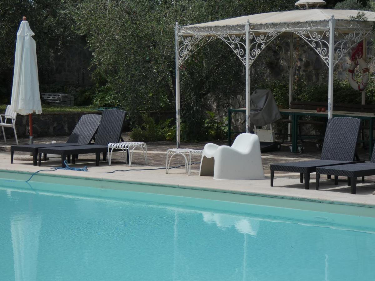 I Due Melograni Agriresort Тарано Экстерьер фото